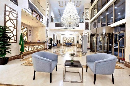 Iridium 70 Hotel - image 11