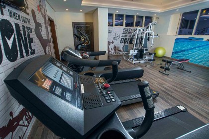 Iridium 70 Hotel - image 14
