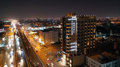 Iridium 70 Hotel - image 8