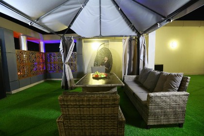 Lotaz Hotel Suites - Al Salamah - image 3