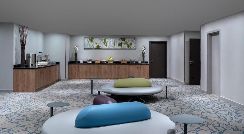 Ibis Jeddah Malik Road - image 6