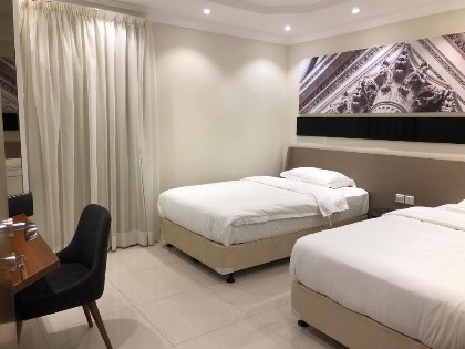 Dar Al Maamon Furnished Apartment - image 14