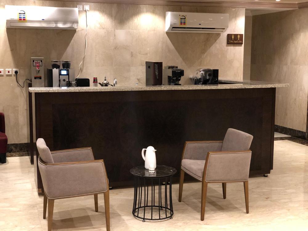 Dar Al Maamon Furnished Apartment - image 6