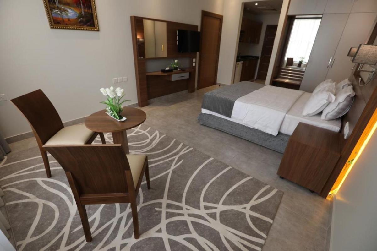 Diamond Tower Hotel - image 2