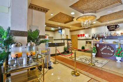 OYO 246 Hotel Hadeel Al Motamayezah - image 3