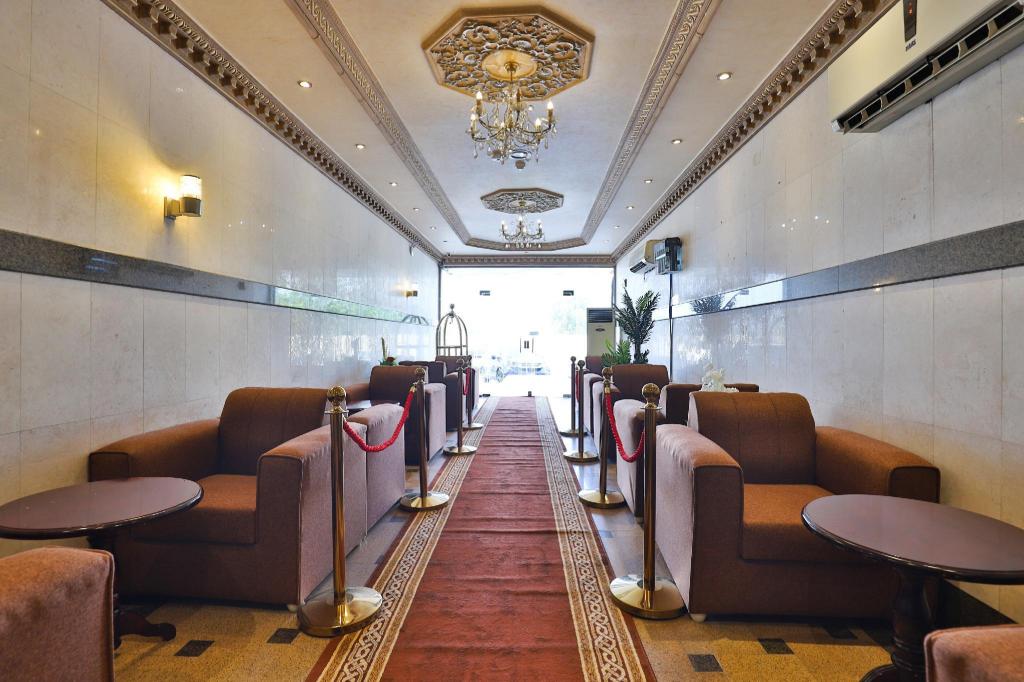 OYO 246 Hotel Hadeel Al Motamayezah - image 7