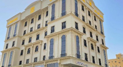 Sansa Hotel - image 2