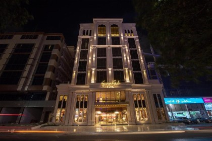 Seasons Park- mawasim al hay at hotel - image 1