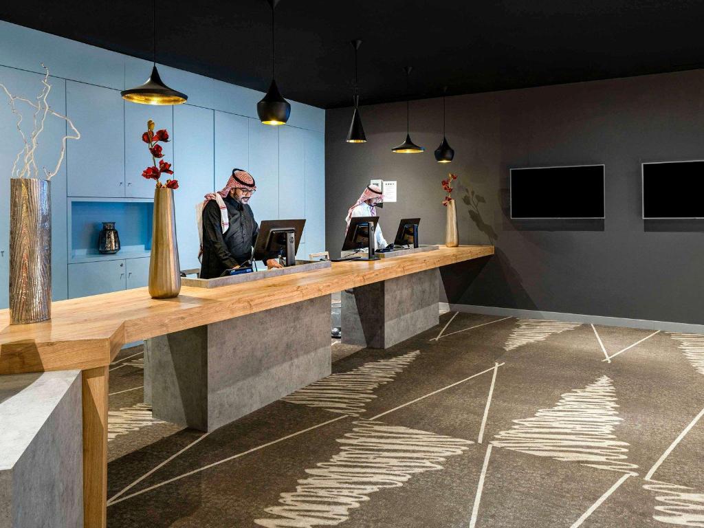 Ibis Jeddah City Center - image 5