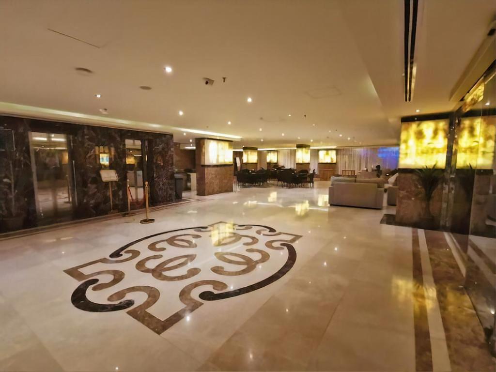 Ozone hotel - image 3