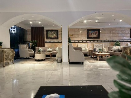 Diva Hotel Suites - image 10