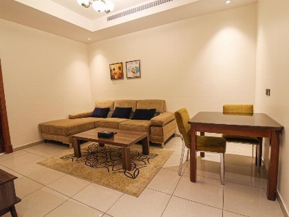 Friesian Hotel Suites - image 2