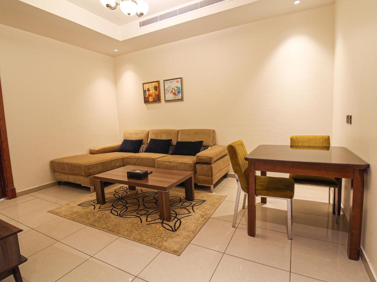 Friesian Hotel Suites - image 2