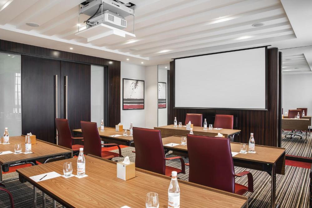 Centro Salama Jeddah by Rotana - image 5