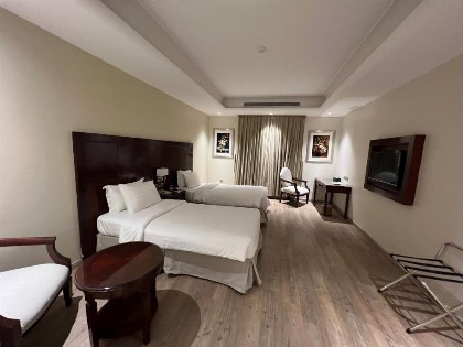 Lotaz Hotel - Al Shatea - image 20