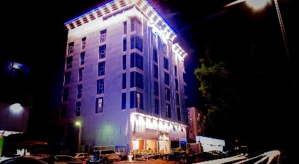 Signature Guest Hotel - image 11