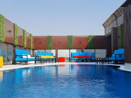 Signature Guest Hotel - image 2