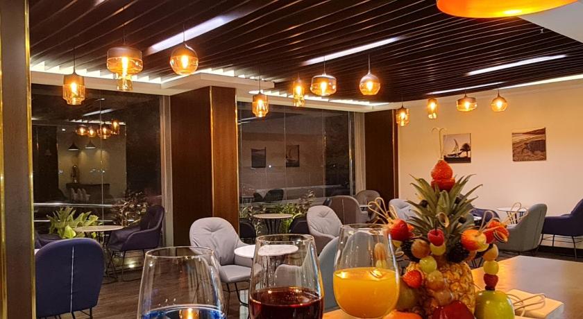 Signature Guest Hotel - image 3