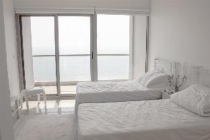 Rooz Apartment - image 2