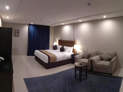 Yan Apartments - image 2