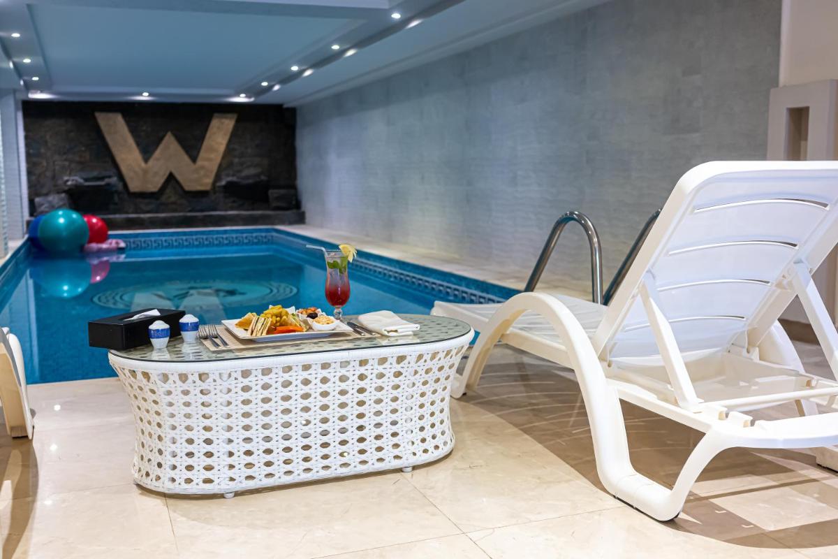 WA Hotel - image 3