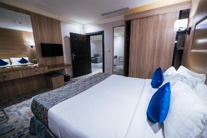 Ebreez Hotel - image 11