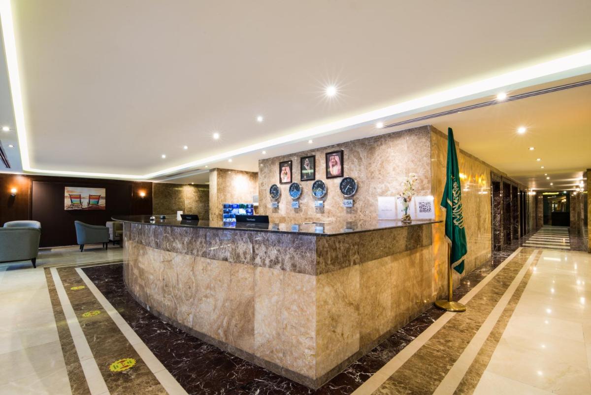 Ebreez Hotel - image 2