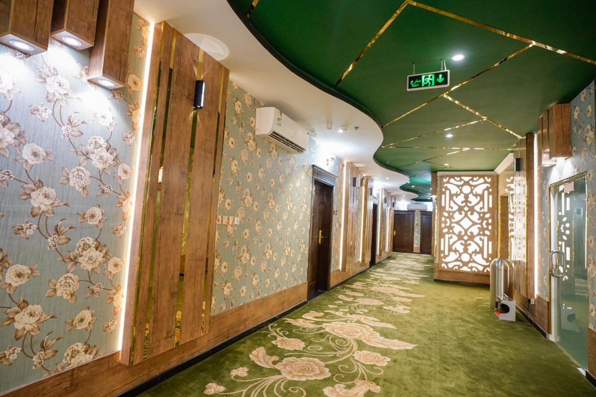 Lambert ApartHotel - image 2