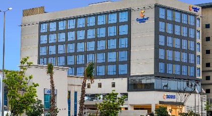 Comfort Hotel Jeddah King Road - image 4