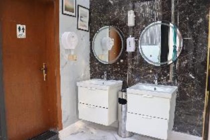 Beautiful studio apartment with pool view .garden. - image 3