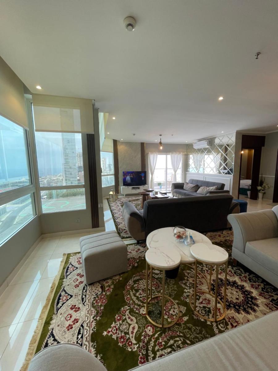 Sea-view Apartment - image 4