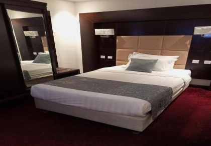 Arjan Suits Hotel  - image 10