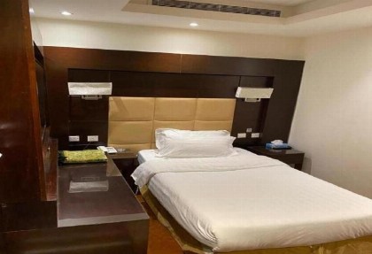 Arjan Suits Hotel  - image 11