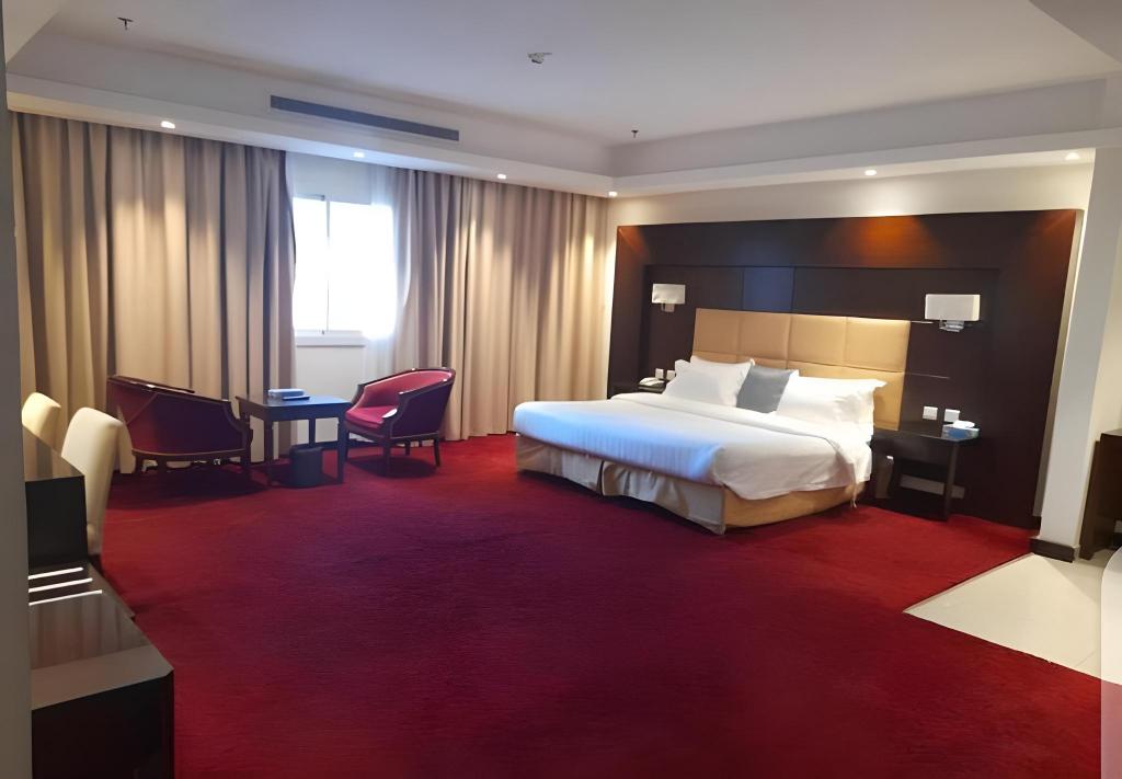 Arjan Suits Hotel  - image 5