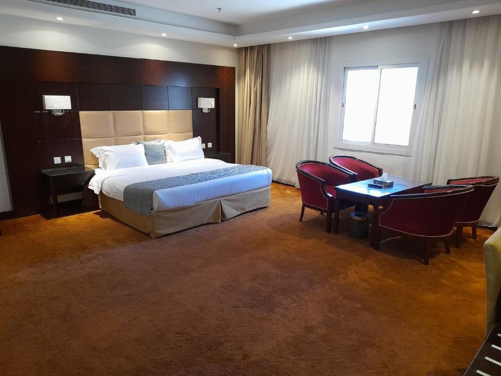 Arjan Suits Hotel  - image 6