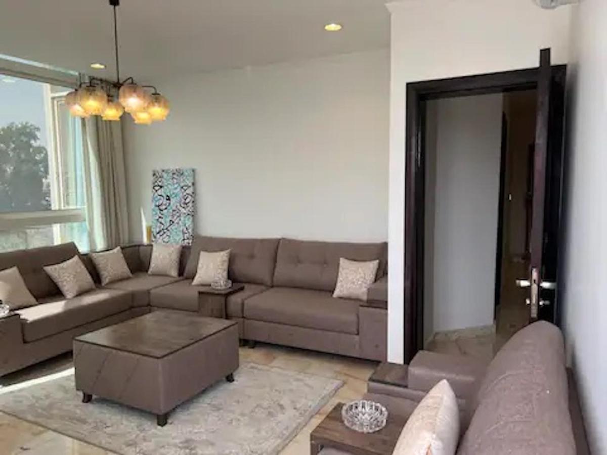 Luxurious Apartment Partial Sea View - image 4