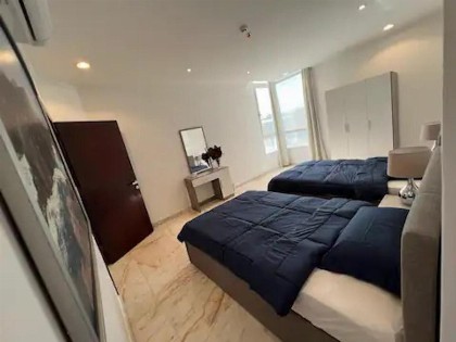 Luxurious Apartment Partial Sea View - image 9