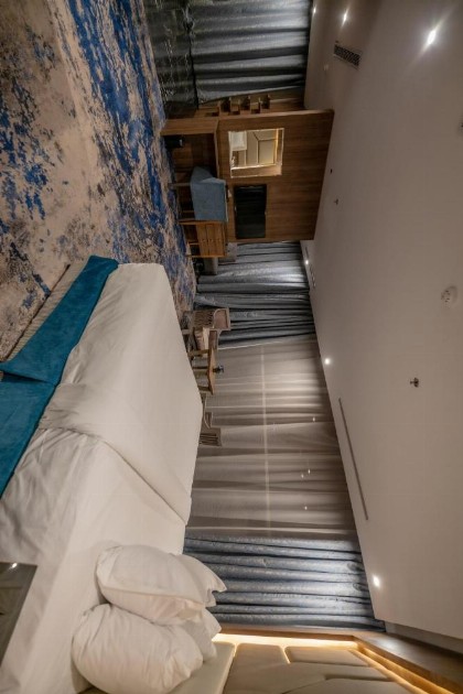 Mora Hotel By Pioneer - image 9