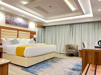 Moments Hotel - image 11