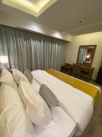 Moments Hotel - image 17