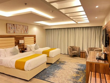 Moments Hotel - image 7