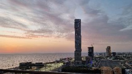 Apartment overlooking the sea and the FormulaTower - image 15