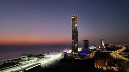 Apartment overlooking the sea and the FormulaTower - image 16