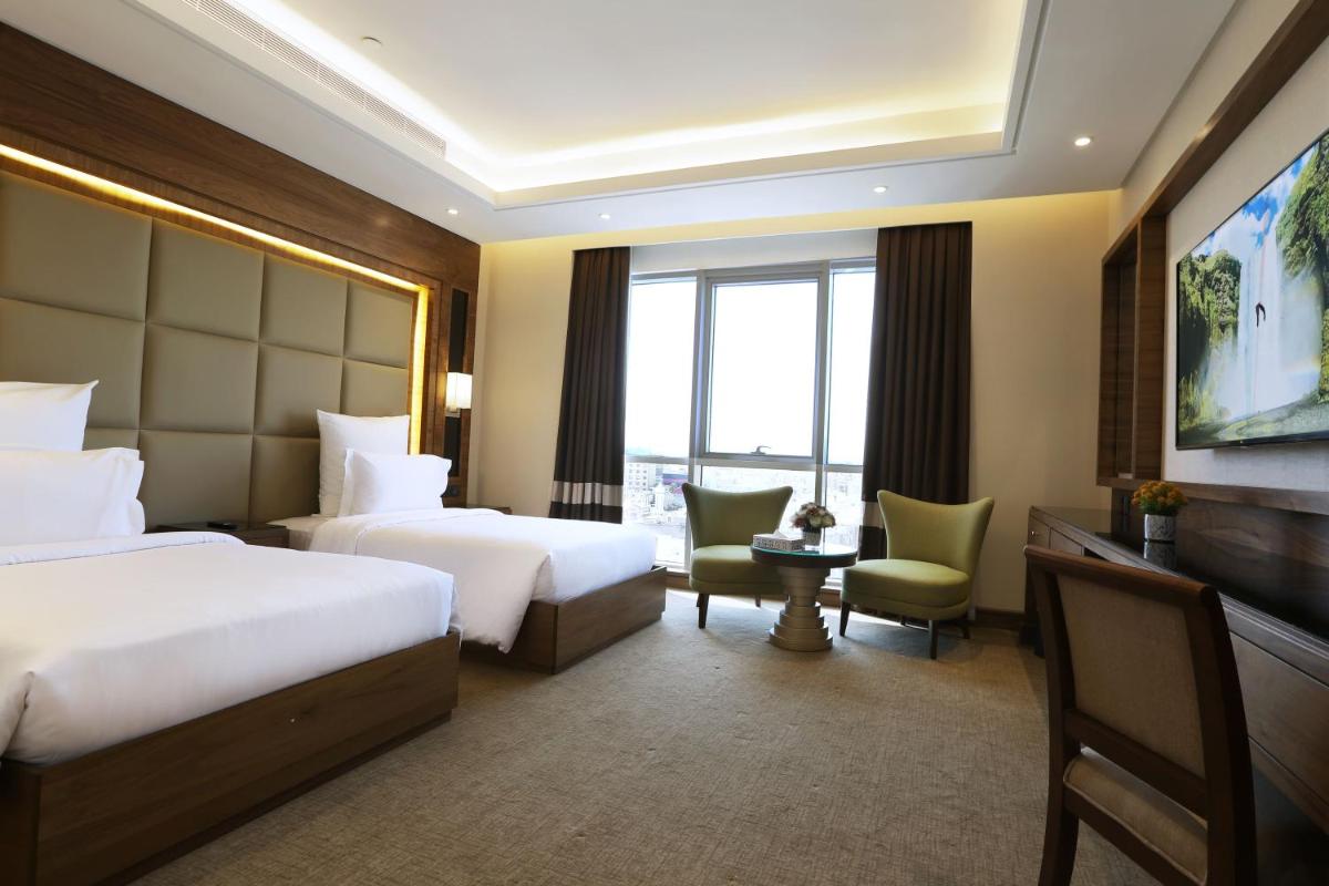 Weekend Hotel Sari - image 3