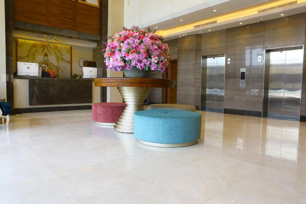 Weekend Hotel Sari - image 7