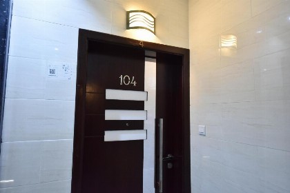Luxury apartment Rentals - image 2