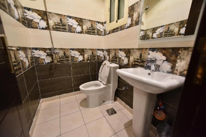 Luxury apartment Rentals - image 7