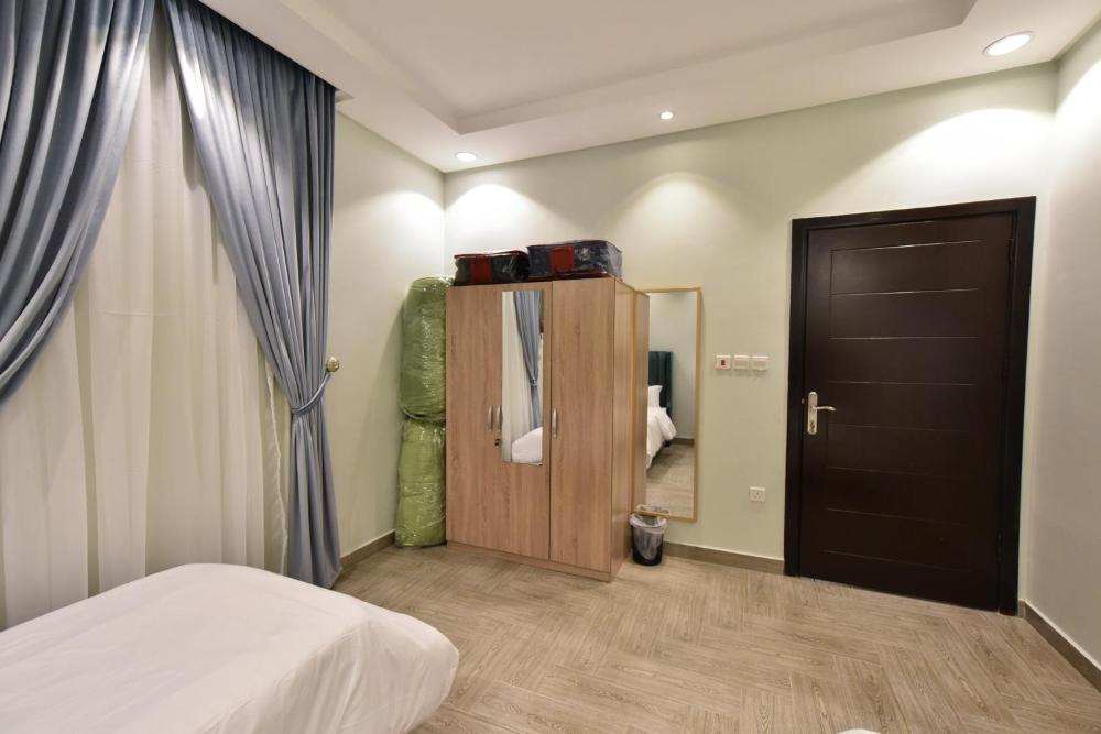 Dream Palace 105 - image 6