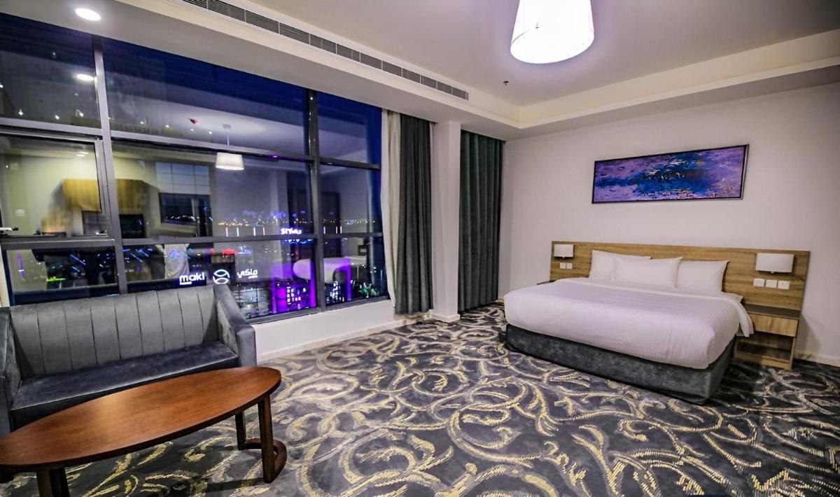 Laten Suites Al Salim Plaza 