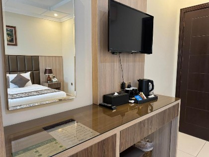 PRIMOTEL Suites As Salamah - image 13